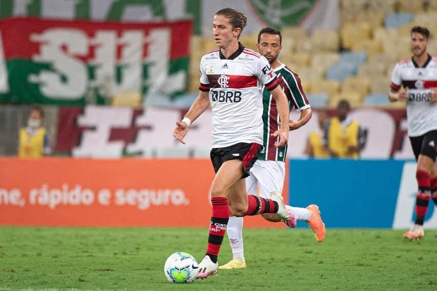 フィリペ・ルイスさんのインスタグラム写真 - (フィリペ・ルイスInstagram)「❤️🖤Orgulho demais do meu @flamengo ❤️🖤 📸 @alexandrevidalfotografo」9月11日 1時31分 - filipeluis