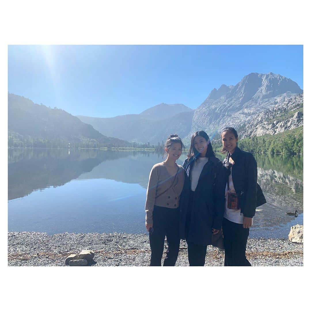 TAO（岡本多緒）のインスタグラム：「We went camping in June Lake, California, this Monday.﻿ ﻿ When we arrived at the campsite, we were told all the campgrounds in the area are closed because there is a big fire nearby.﻿ ﻿ We were disappointed and changed our plans. In the meantime, we were experiencing a gray sky, and a smoky smell. ﻿ I had no idea, but we were only 35 miles away from the big creek fire.﻿ ﻿ The west coast is burning. It is the worst fire season ever.﻿ ﻿ San Francisco, Washington, and Oregon’s skies are red.﻿ ﻿ Not only do directedly affected areas have damages, but many more people and animals will suffer from the bad air quality, which causes serious health conditions.﻿ ﻿ Climate change is real, and it is an emergency.﻿ ﻿ I just want to preserve this beautiful planet, healthy and livable.﻿ ﻿ I believe in change. So please vote for the candidate who will protect our home and make it a safer and habitable place.﻿ ﻿ I am suggesting ideas for a green lifestyle you can do on a daily bases. Follow me on @emeraldpractices and save our planet together.🌎﻿ ﻿ #EmeraldPractices」