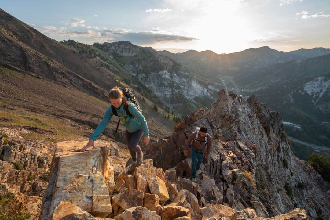マウンテンハードウェアのインスタグラム：「Moving into the fall season with a fresh perspective. Scope out the newest arrivals to switch up your angle, too. (Link in bio.) Photo: @pullphoto.」
