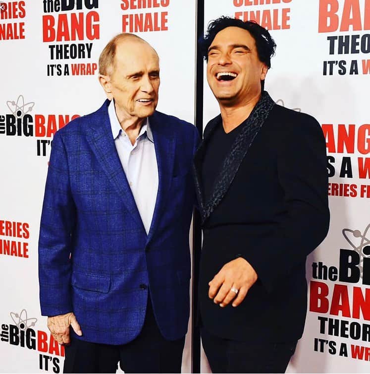 ジョニー・ガレッキのインスタグラム：「Happy birthday to a massive talent, a special influence to me, an “all around nice guy,” and fellow Chicago boy, Bob Newhart. @bobnewhartofficial Have a great one, my friend.」