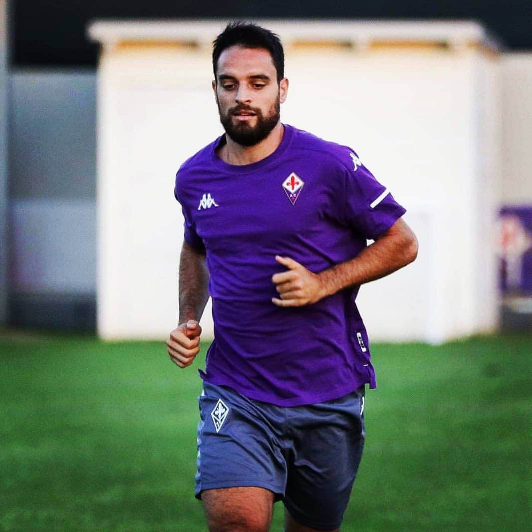 ACFフィオレンティーナさんのインスタグラム写真 - (ACFフィオレンティーナInstagram)「First day at the office 😄 Ecco Jack! ⚜️  #ForzaViola 💜 #Fiorentina #Bonaventura」9月11日 2時03分 - acffiorentina