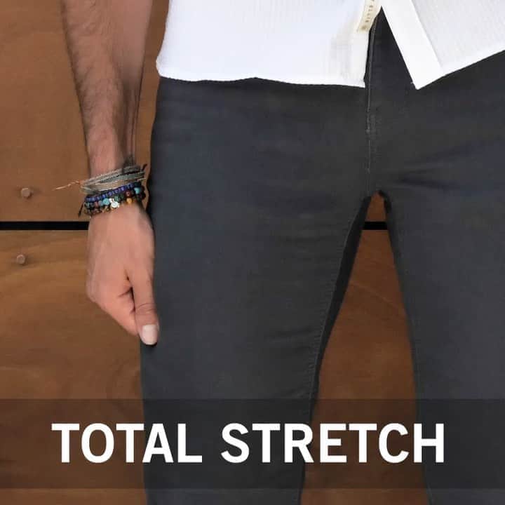 ペリーエリスのインスタグラム：「Designed for the man on the go, enjoy the freedom of movement with our total stretch pants #lifereadysince1976」