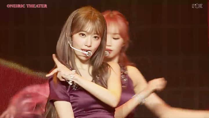 のインスタグラム：「… IZ*ONE ONLINE CONCERT [ONEIRIC THEATER]  #IZONE #아이즈원 #アイズワン #wonyoung #장원영 #sakura #宮脇咲良 #yuri #조유리 #yena #최예나 #yujin #안유진 #nako #矢吹奈子 #eunbi #권은비 #hyewon #강혜원 #hitomi #本田仁美 #chaewon #김채원 #minju #김민주 #chaeyeon #이채연 #ONLINECONCERT #ONEIRICTHEATER」