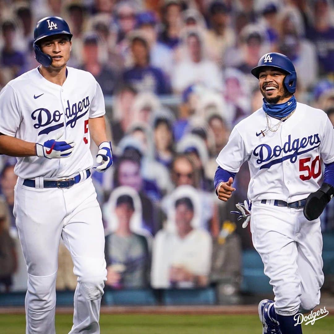 Los Angeles Dodgersさんのインスタグラム写真 - (Los Angeles DodgersInstagram)「The smirks say it all.」8月18日 11時53分 - dodgers