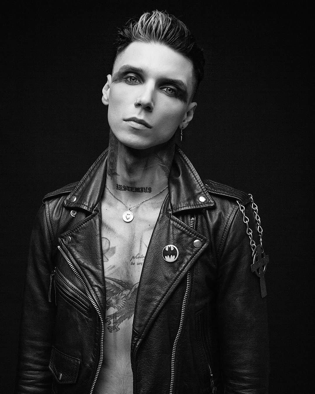 アンディー・ビアーザックのインスタグラム：「𝗪𝐞 𝐛𝐮𝐫𝐧, 𝐰𝐞 𝐥𝐞𝐚𝐫𝐧⁣ ⁣ Photos by @joshuashultz」