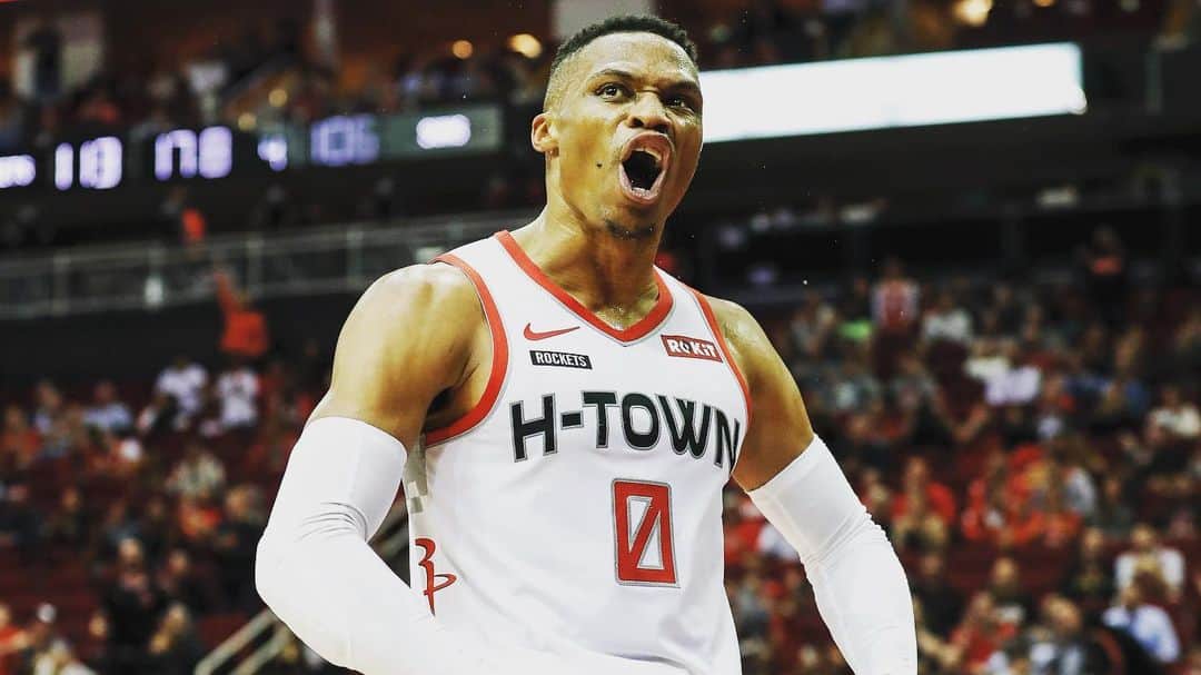 ラッセル・ウェストブルックのインスタグラム：「LOCKed 🔒 IN!!! See y’all later!!! ✌🏾#whynot」