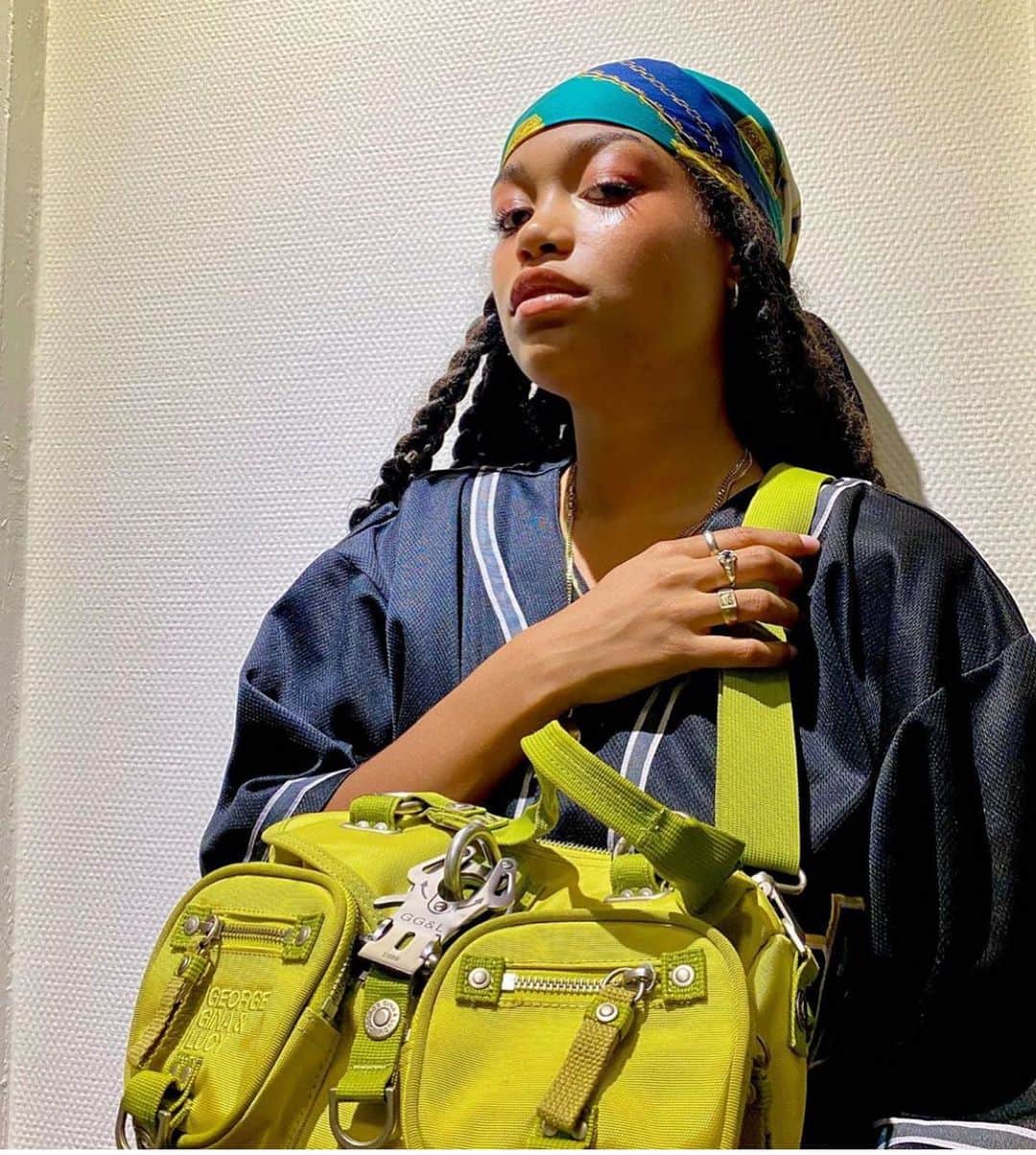 ジョージジーナ&ルーシーのインスタグラム：「@veynus__ with some vintage GGL heat 💚 When have you bought your first George Gina & Lucy bag?  #gglsquad #georgeginalucy #staystrong」