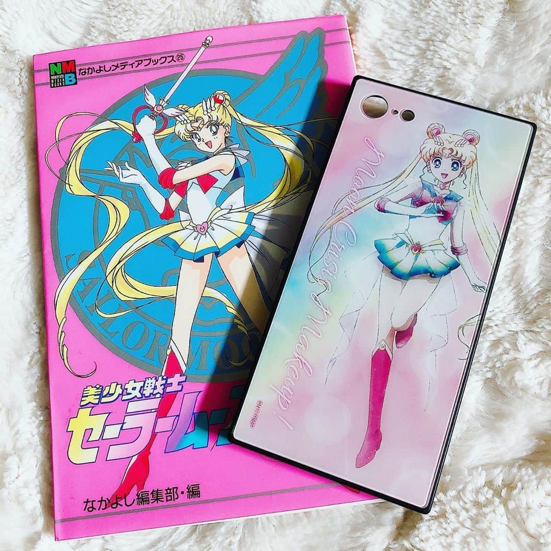 のインスタグラム：「✨🌙 Got my new Sailor Moon Eternal phone case! It’s so pretty!!! I’m very happy!!! 🌙✨  #sailormoon #セーラームーン　#phonecases #phone #phonecase #iphone」