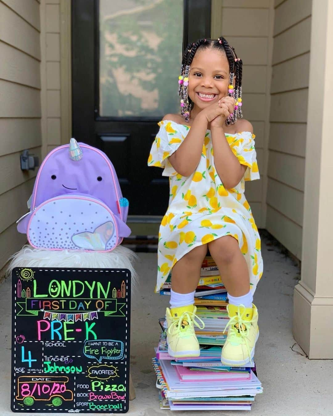 Skip Hopさんのインスタグラム写真 - (Skip HopInstagram)「Happy First Day of Pre-K Londyn! We can't wait to see how much you learn and grow this year!  Thanks for sharing this 😊 @lil_raspberrry!   Don't forget to share your #returningtolearning pictures with us!   #firstday #prek #backtoschool #skiphop」8月18日 3時51分 - skiphop