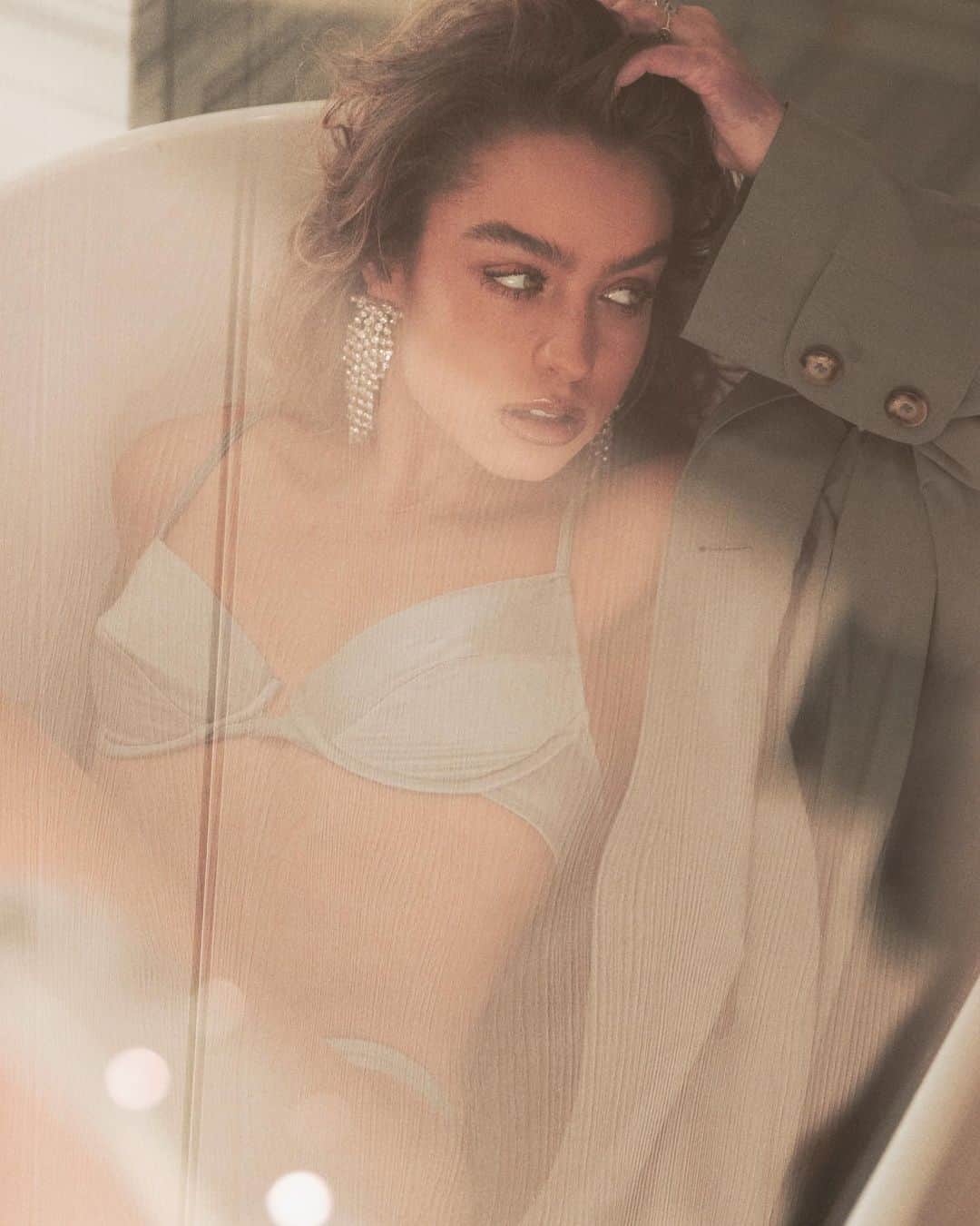 Sommer Rayさんのインスタグラム写真 - (Sommer RayInstagram)「sometimes i get sad then i remember i have a bathtub waiting for me at home」8月18日 4時00分 - sommerray