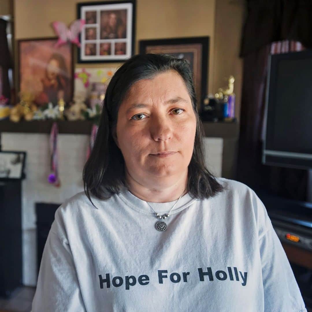 NBC Newsさんのインスタグラム写真 - (NBC NewsInstagram)「Toni Cassano recently learned that the man who murdered her daughter eluded investigators for nearly a decade because he managed to repeatedly dodge attempts to put his DNA into a criminal database.⁠ ⁠ Similar revelations of missed opportunities to solve crimes sooner have occurred across the country, as new investigative methods have led authorities to suspects who should have had their DNA collected and uploaded years ago.⁠ ⁠ Tap the link in our bio for the full story.⁠ ⁠ 📷 Rick Danzl / News-Gazette」8月18日 4時06分 - nbcnews