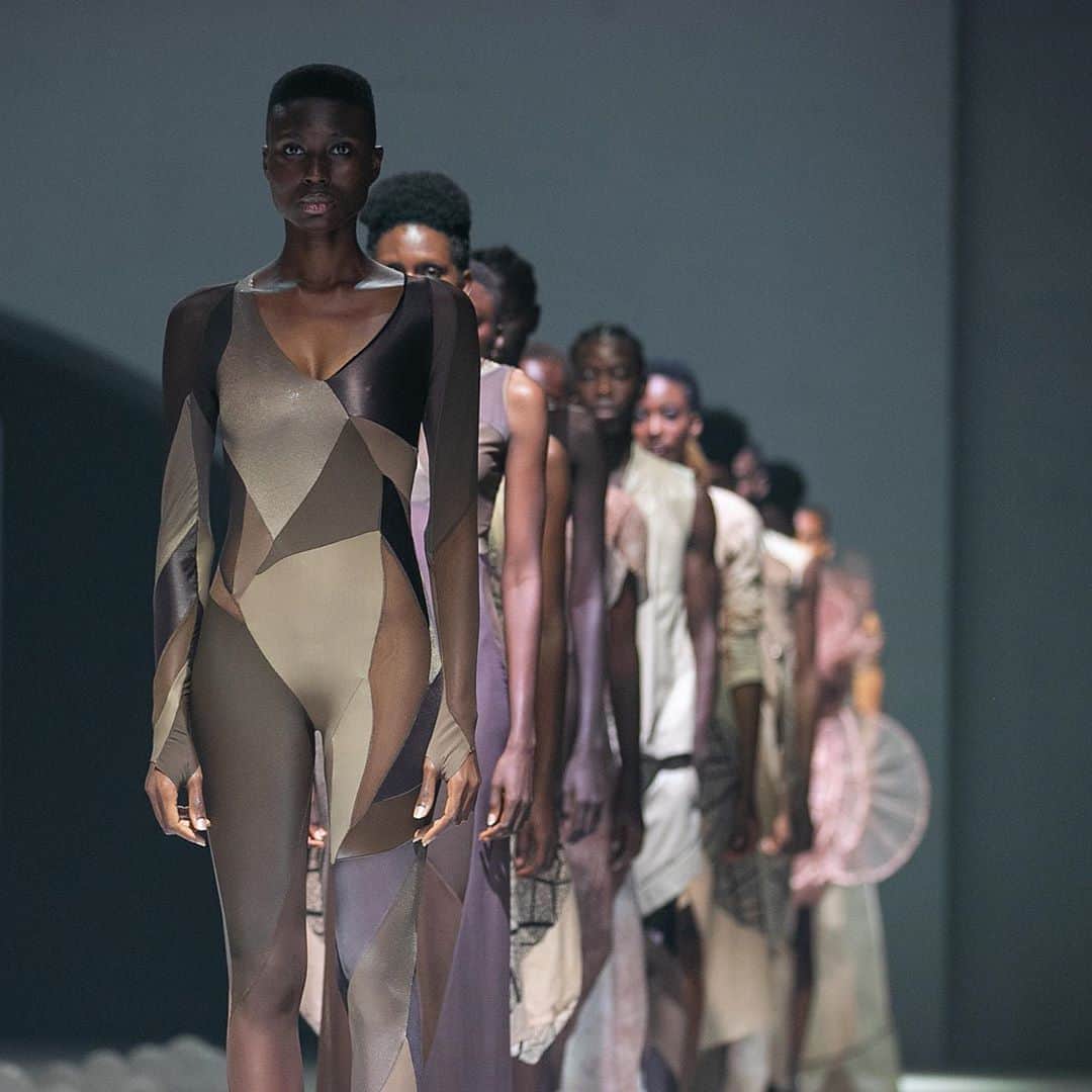 スリーアズフォーのインスタグラム：「Back in 2019 we were invited to Lagos / Nigeria to present our “Human Plant” collection, which is an intersection of Anatomy and Botany, revealing the relationship between humans and our cosmic cousins, the plants.  The collection was rendered various shades of skin colors celebrating human diversity of colors as ONE with the plants. Picture by @eva.al.desnudo」