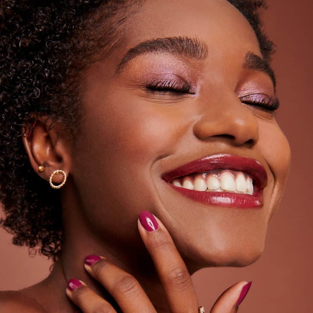 Wal-Mart Stores, Incのインスタグラム：「Elevate your fall makeup palette with the pure elegance of berry tones. #WalmartBeauty」