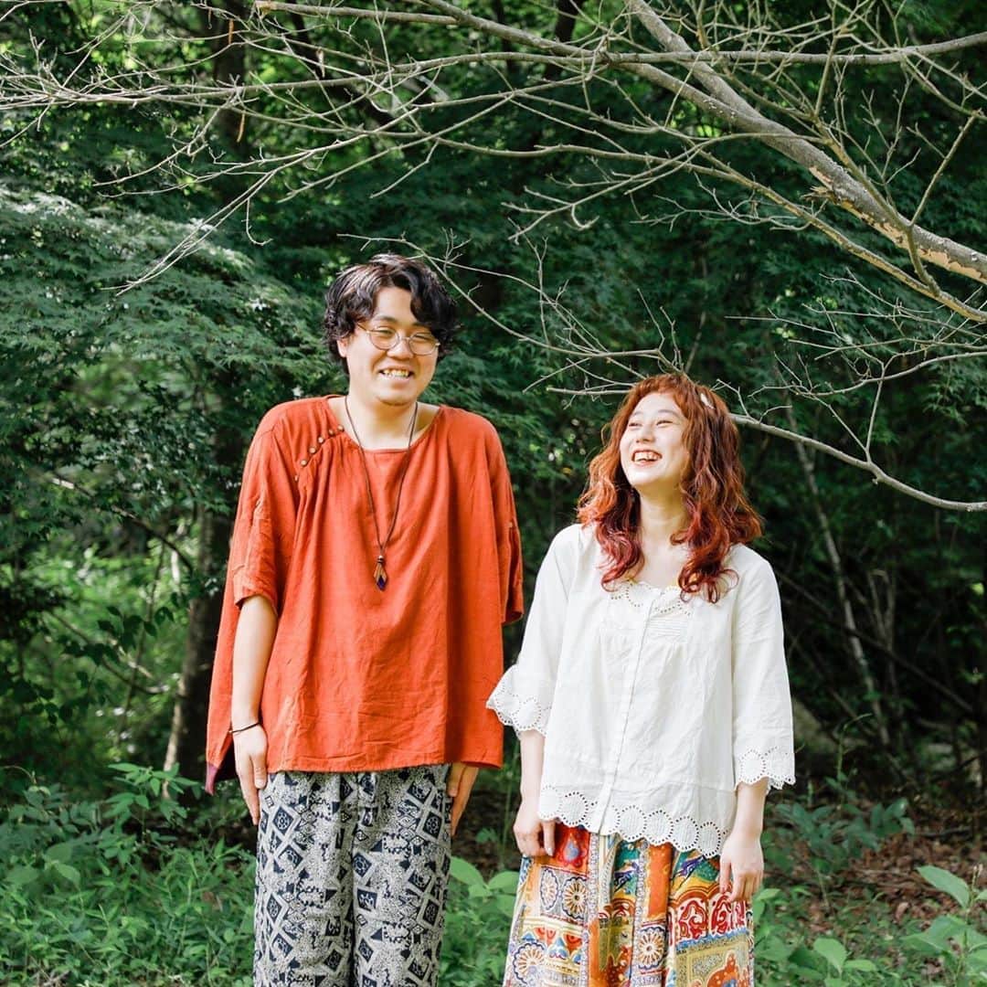 おざきせりなさんのインスタグラム写真 - (おざきせりなInstagram)「. . 笑っても口角の上がらないカップル 2回目の夏、 . .   #couplelook  #ootd #古着カップル #hibi_jp #セルフポートレート #film_jp #vsco #カメラ初心者 #pof_ig #photo_jpn #pt_life  #couplephoto #couple #カップルコーデ#お出かけ #カップルグラム #カップルフォト倶楽部 #coupleshoot #date #日々を楽しむ」8月18日 6時57分 - wa_wawawah