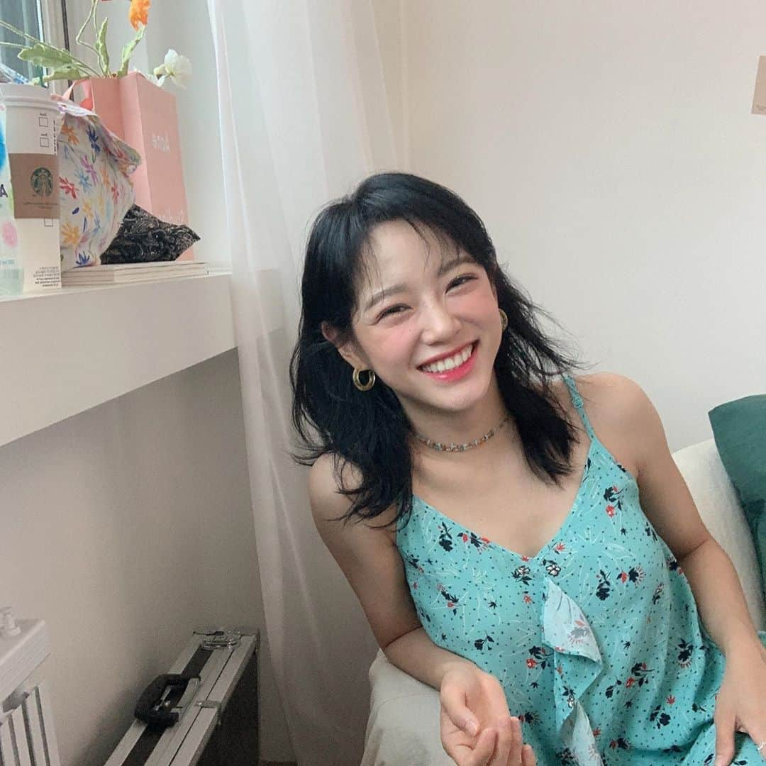 キム・セジョン（Gugudan SeMiNa）さんのインスタグラム写真 - (キム・セジョン（Gugudan SeMiNa）Instagram)「신난당」8月18日 8時32分 - clean_0828