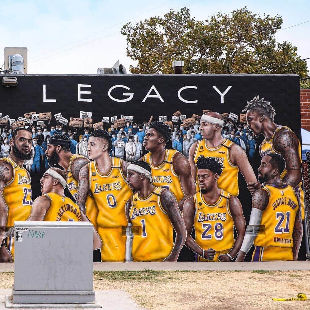 Los Angeles Lakersさんのインスタグラム写真 - (Los Angeles LakersInstagram)「We are greater than ourselves.  🖌: @gz.jr」8月18日 9時55分 - lakers