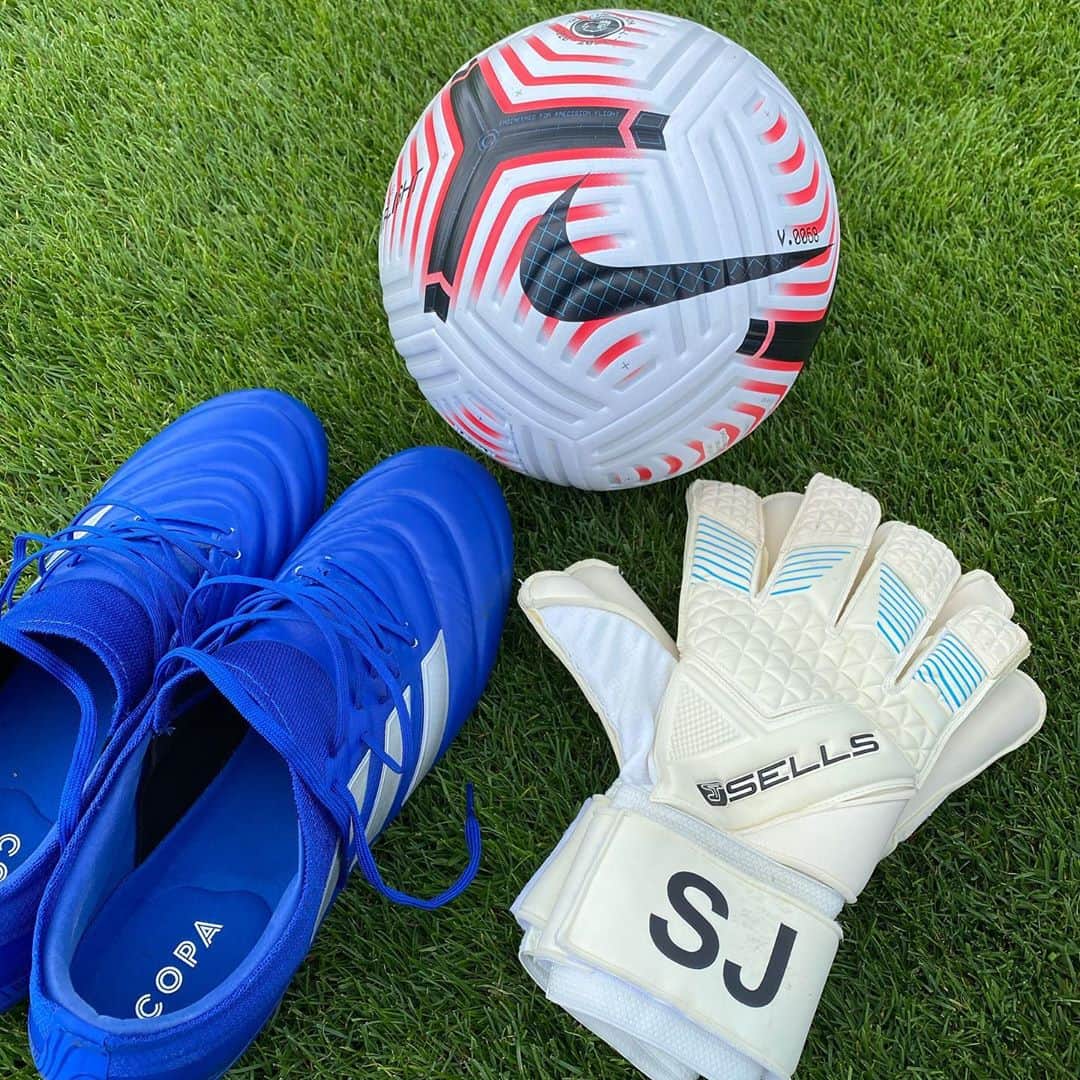 サム・ジョンストンさんのインスタグラム (サム・ジョンストンsamjohnstone32)