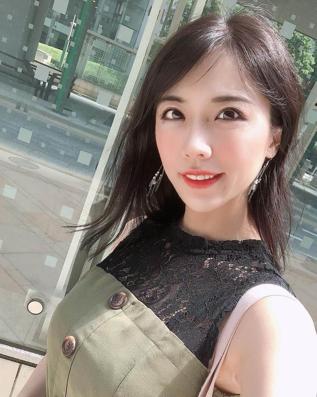 吉田早織さんのインスタグラム写真 - (吉田早織Instagram)「風で髪の毛ぼっさ〜なってるけど 太陽光盛れるー*\(^o^)/*  撮影前だよん⭐️ リングフィットしてから行った笑笑  #フォトストック #OL #会社員  #モデル#撮影#model#モデル募集#読者モデル#followme#被写体#リングフィット#リングフィットアドベンチャー#ゲーマー#ゲーム好きな人と繋がりたい #リングフィットアドベンチャーダイエット#ringfitadventure#ゲーム#ニンテンドースイッチ#nintendoswitch #switch #ダイエット#ゲーマー女子 #任天堂スイッチ #任天堂switch  #ゲーム女子#follow#followme#おうち時間#筋トレ#followforfollowback」8月18日 20時10分 - saoriyoshida034