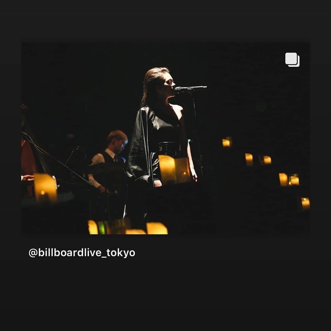 小柳ゆきのインスタグラム：「記事にして頂きました！ 素敵な写真も載せて頂いてます😊  @billboardlive_tokyo」