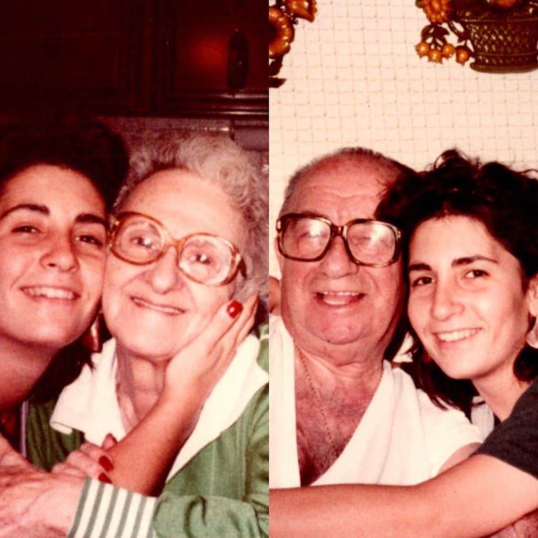 ボビー・ブラウンのインスタグラム：「You know the feeling when you look at a picture and remember what they taught you and how they made you feel? Missing you and thinking of all the goodness you were #nana #papasam and I so miss my eyebrows and crazy thick hair」