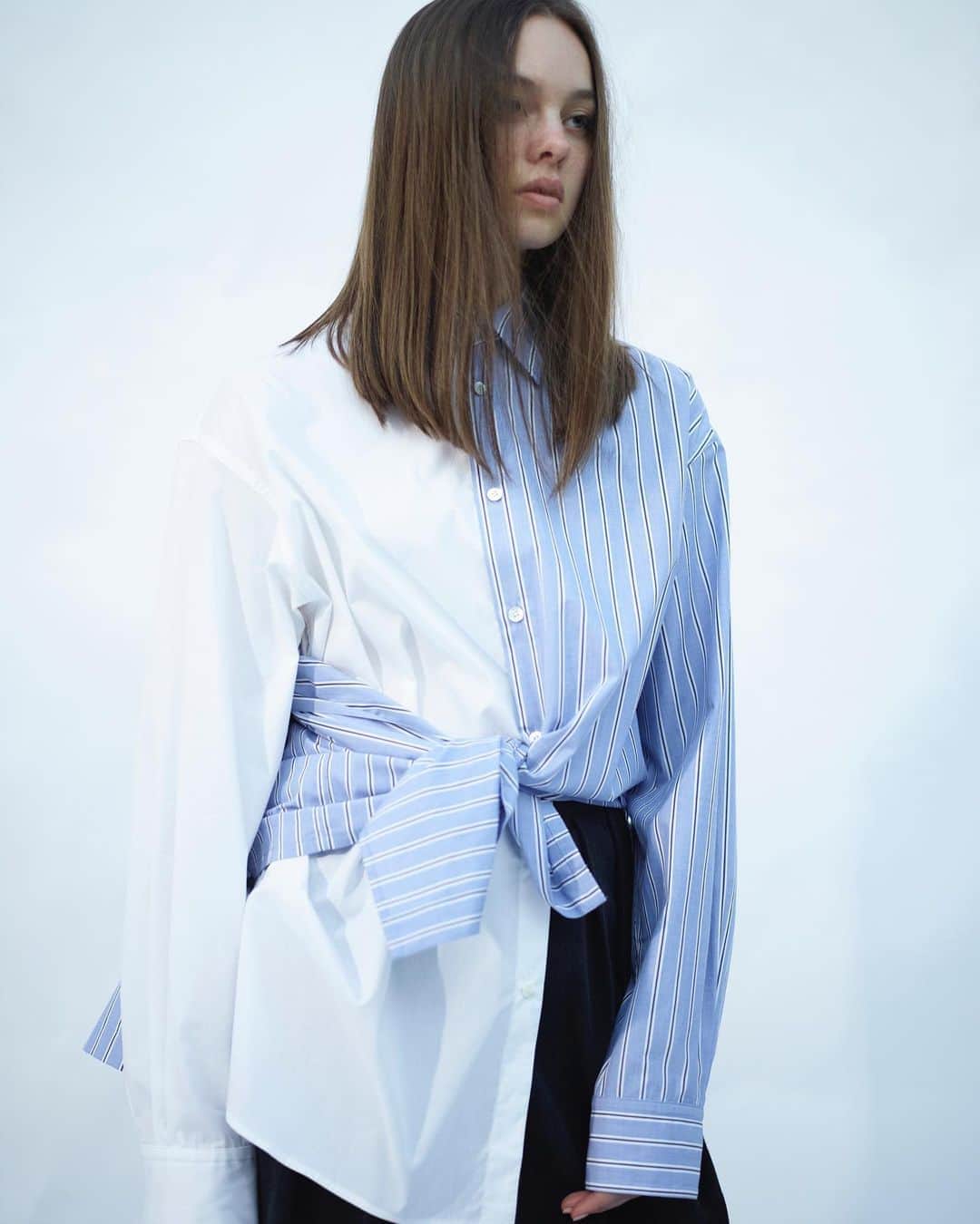 ウィザードのインスタグラム：「2020 FALL WINTER COLLECTION  の完売アイテムを期間限定でOFFICIAL WEB STORE にて以下の日程で再先行受注会を開催しております。 再生産の為、数量限定となります。  8/18~ 8/31   WIZZARD OFFICIAL WEB STORE   https://wizzard.stores.jp/  #wizzard_fac #wizzard #fashion #tokyofashion #streetfashion #fashionphoto #designersbrand #domesticbrand #mensfashion #2020AW」