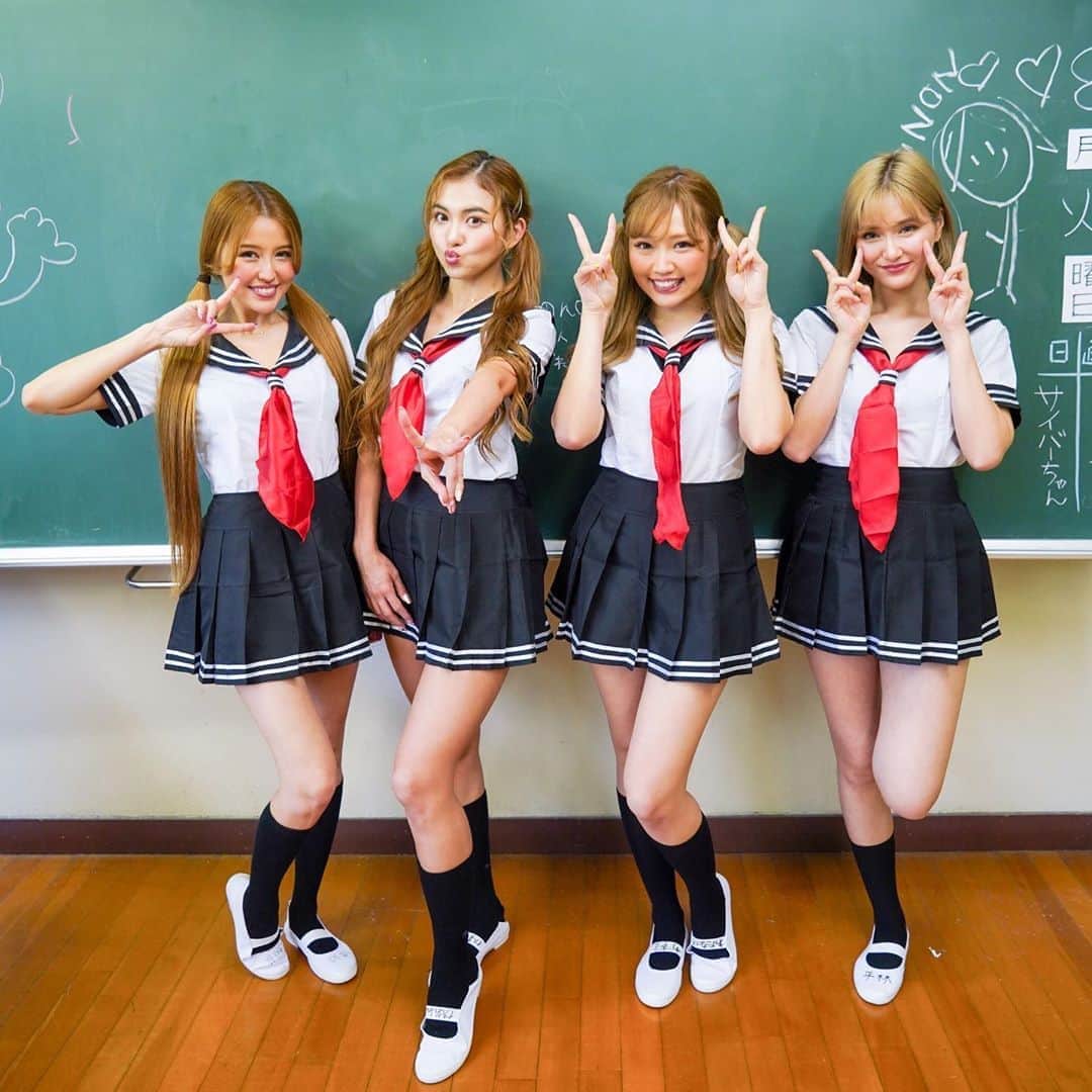 CYBERJAPAN Staffのインスタグラム：「【サイバーちゃんとアントニーくん #25】 @shibu5tv  サイバー女学園復活！！  第25回目放送は KANAE, KAZUE, KAREN, KANA, HARUKA, KOZUE, JUNON と HITOMI が参戦です💗  今回のテーマは『サイバー女学園夏の期末テスト！』です！！   メンバー１のおバカが決定！？CYBERJAPAN夏の期末テスト！！ ▶️ https://www.youtube.com/watch?v=ah2NH4_ihZs . #cyberjapan #サイバージャパン　#渋谷五丁目ｔｖ #youtube」