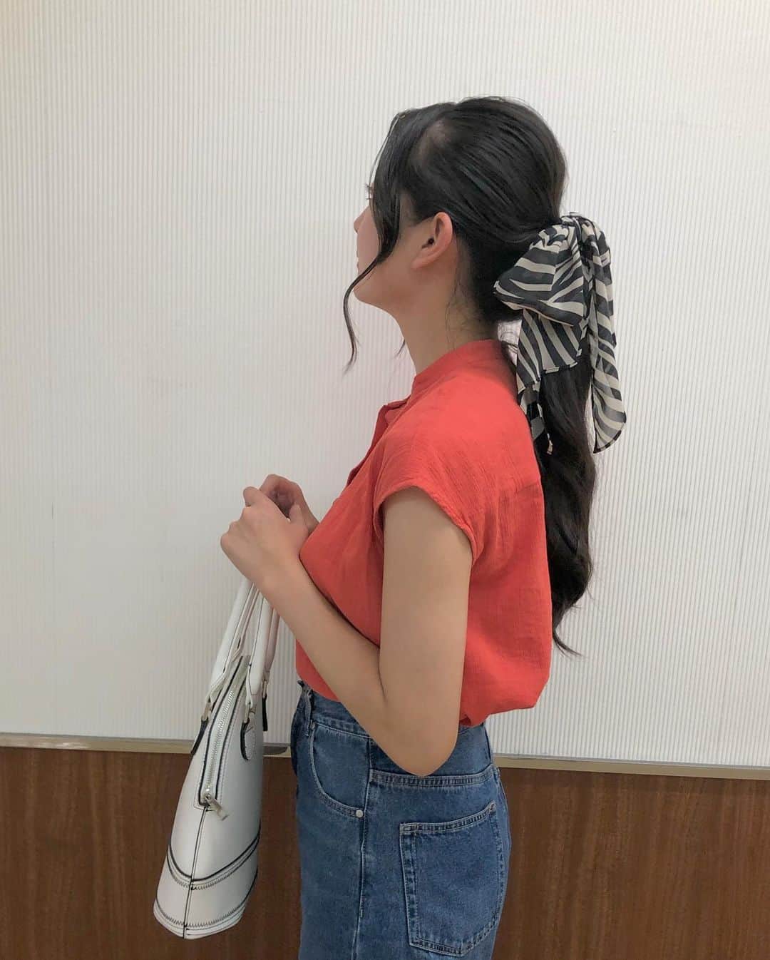 悠花さんのインスタグラム写真 - (悠花Instagram)「#はるかコーデ　 ・ スカーフ髪の毛に結んでみた🧕♡」8月18日 20時43分 - haruka_217_