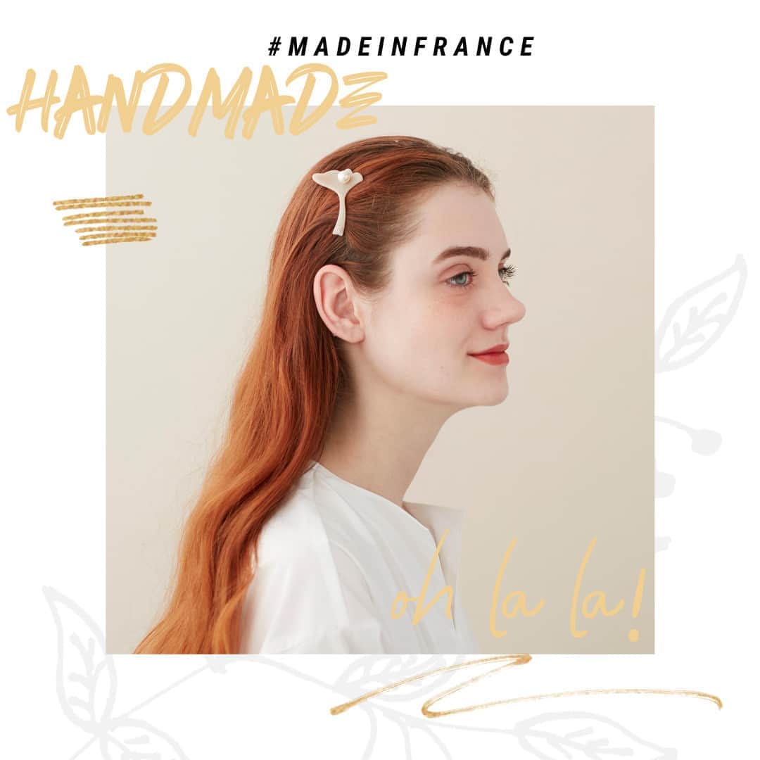 のインスタグラム：「Já viu as peças da Nova Coleção de Alexandre de Paris? Essa presilha é a Gingko, e você pode usar de diferentes maneiras. De todas as formas, ela dará um toque especial no seu estilo!」