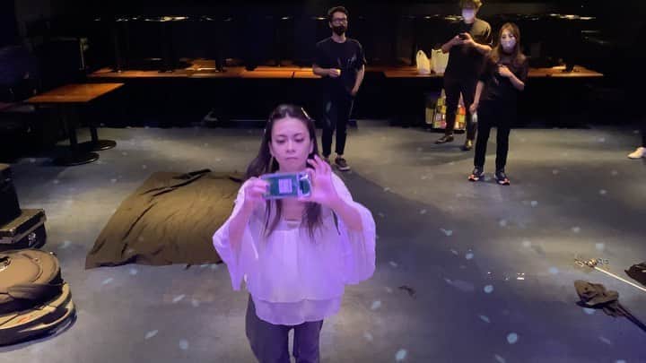 小柳ゆきのインスタグラム：「配信ライブの記録① ＊＊＊＊＊＊＊＊＊  本当に素敵なライブになりました❗️ ご視聴頂いた皆様ありがとうございました。  まだ見ていない方、この配信ライブは是非見て頂きたい。 本当にカッコ良かったんです。  by STAFF  8/20(木)23:59まで見ることができます👀 チケット購入はストーリーズから飛んでください🚀 #小柳ゆき #配信ライブ #ビルボード #billboard」