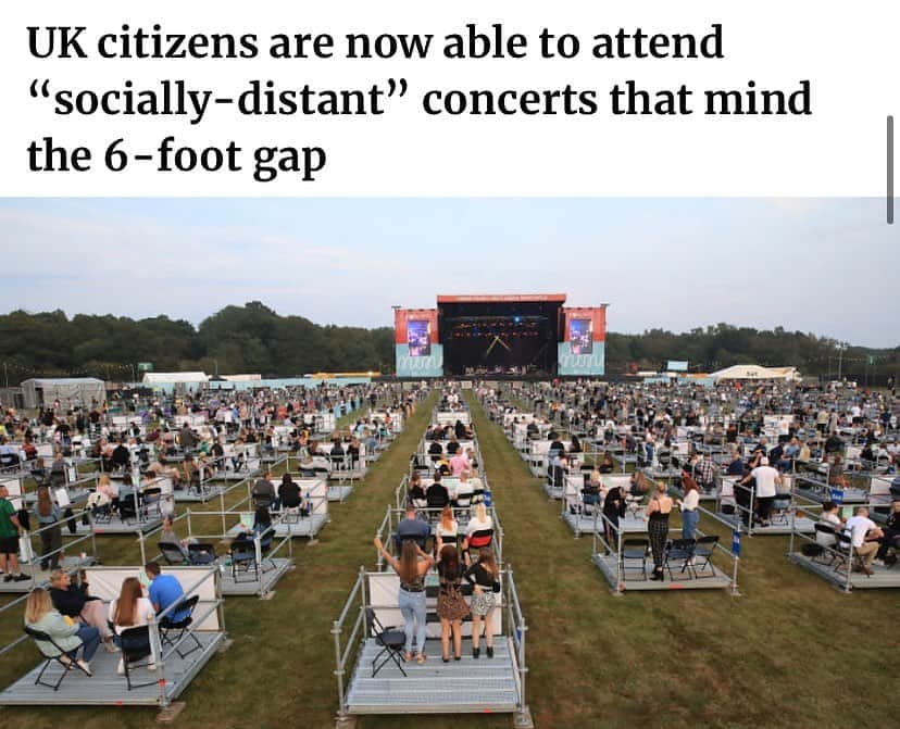 オリヴィア・マンさんのインスタグラム写真 - (オリヴィア・マンInstagram)「‪I’ve been waiting my whole life for seated music festivals. ‬」8月18日 13時37分 - oliviamunn