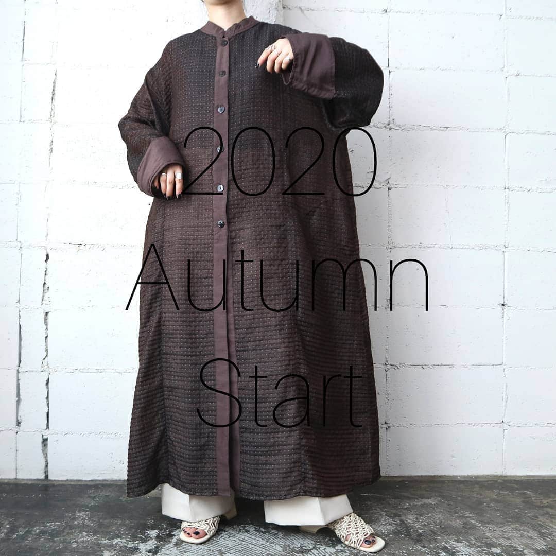 吉祥寺 古着屋 Orfeoのインスタグラム：「2020 Autumn Start   秋のアイテムが新しく入荷しております。 ONLINESHOPにも随時追加中です。是非ご覧ください。  #orfeo #kichijoji #tokyo #vintage #used #fashion #coordinate #outfit  お問い合わせはインスタグラムのプロフィール掲載のメールアドレスにお願いいたします。コメント、DMでのお問い合わせは受け付けておりませんのでご了承ください。 ONLINE SHOPの商品も店頭にてご購入頂けます。気になる商品がございましたらスタッフにお声掛けください。  新型コロナウィルス感染拡大防止策を徹底した上で営業をしております。マスクの着用、入店時にアルコールでの消毒をお願いいたします。」