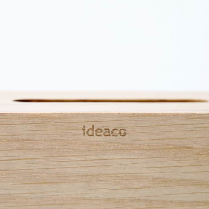 のインスタグラム：「ナチュラルなインテリアにも馴染むオーク素材のティッシュケース . SP Oak . #ideaco #interior #interiors #interiordesign #interiorstyling #design #designer #japan #houseware #housewares #homeinspiration #homeliving #home #decor #homedecor #product #products #productdesign #instadesign #kitchen #シンプルな暮らし #整理整頓 #ナチュラルインテリア #インテリア #シンプルライフ #デザイン #イデアコ #ティッシュケース #ミニマムライフ #暮らしを整える」