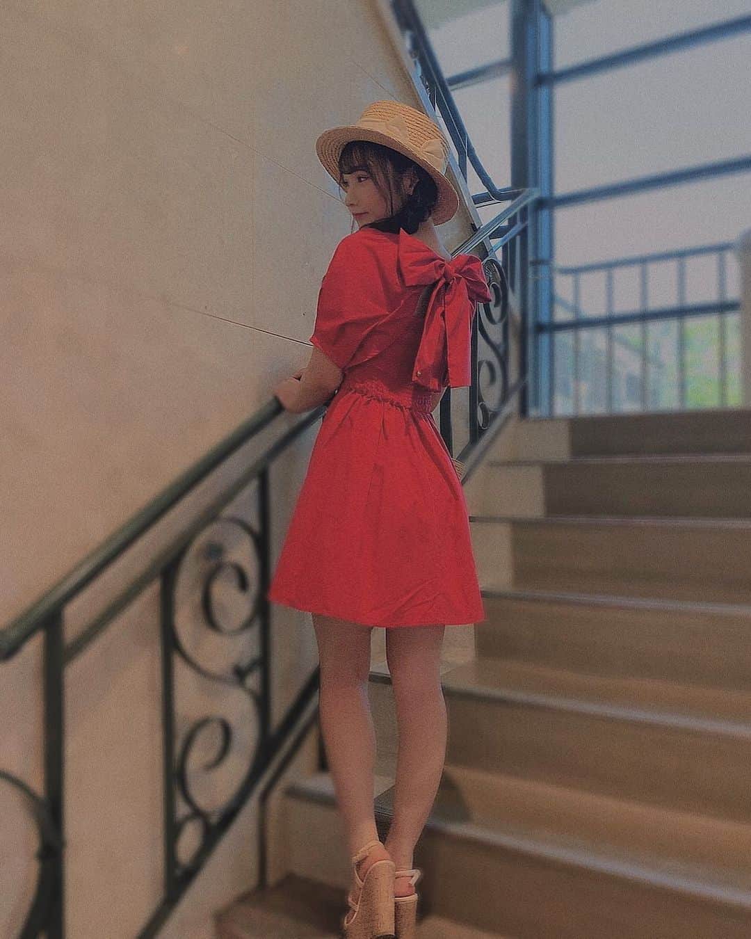 藤園麗さんのインスタグラム写真 藤園麗instagram 麦わら帽子 夏コーデ ワンピース 赤 リボン 8月18日 14時38分 Reifujizono Official