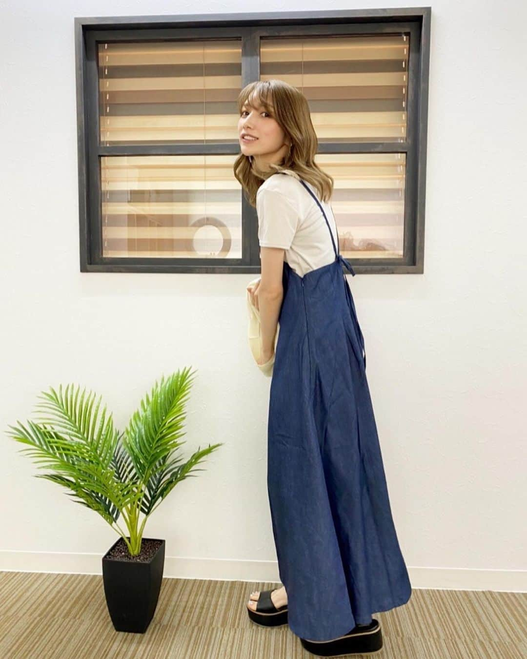 後藤真希さんのインスタグラム写真 - (後藤真希Instagram)「江野沢ちゃんのお洋服。 このワンピース軽くて着やすい！でもって可愛い〜💕 最近めちゃ着ています♡  #COLICE @colice_official」8月18日 15時25分 - goto_maki923