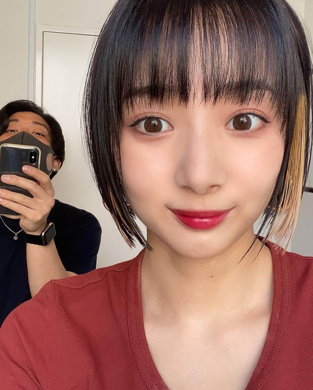 岡田紗佳さんのインスタグラム写真 - (岡田紗佳Instagram)「✂︎✂︎✂︎ヘアー✂︎✂︎✂︎ インナーカラーのブリーチが大分完成されてきました☺️ もっと白くなれ @sasage_hair  @michellebyafloat_hair 捧さんはあの捧さんどす」8月18日 15時35分 - sayaka_okada