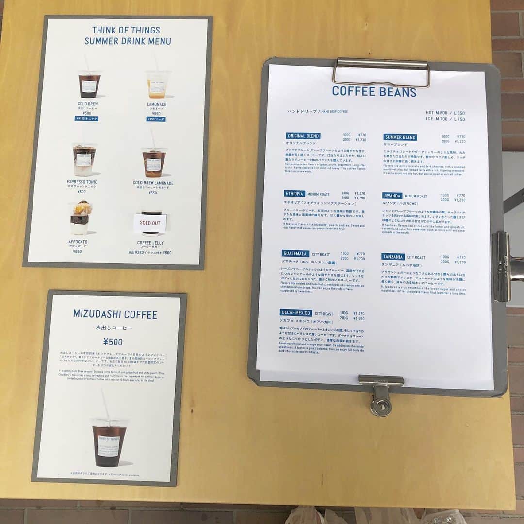 白石かえでさんのインスタグラム写真 - (白石かえでInstagram)「﻿ ﻿ ﻿ ▶︎Harajuku﻿ #thinkofthings﻿ ﻿ ﻿ ☑︎キャラメルラテ　M5.8﻿ CARAMEL LATTE﻿ ☑︎マンゴー&ヨーグルトクリームサンド　2.8﻿ Mango & yogurt﻿ ﻿ ﻿ ﻿ 文房具のコクヨが運営しているカフェ。﻿ 原宿駅から徒歩7分位。﻿ 雰囲気がめちゃくちゃ良くて、﻿ すごくおすすめ。﻿ 最新の文具の購入もできて、﻿ コーヒーやコッペパンのお食事もできて﻿ 新しい感じのカフェだったよ🍰﻿ ﻿ ﻿ ﻿ #原宿﻿ #竹下通り﻿ #コクヨ﻿ #カフェスタグラム﻿ #harajukucafe﻿ #原宿カフェ」8月18日 15時50分 - kaepyon.s