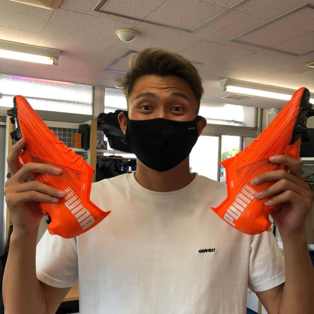 田川亨介のインスタグラム：「ULTRA＝SPEED ・ サイソクで走りまくる‼️ #サイソクアラワル #PUMAULTRA #PUMA#PUMAFOOTBALL @pumafootball_jp  @pumajapan」