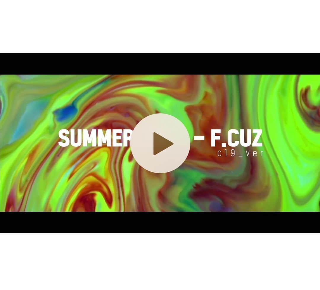 ジノンさんのインスタグラム写真 - (ジノンInstagram)「포커즈(F.CUZ) - 여름의 너(SUMMER DAYS) VIDEO clip OPEN🎬 유튜브에서 확인하세요!!💚❤️💙  #포커즈 #여름의너   https://youtu.be/WnWWG_FOxlg」8月18日 16時23分 - jinchulvv