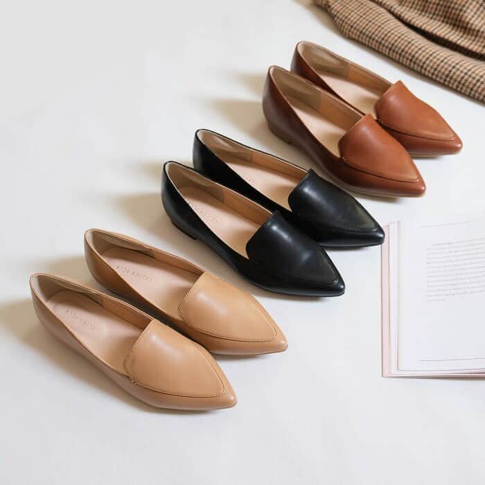 AmiAmi（アミアミ）Shoes Shopのインスタグラム：「. . 8月21日〜発売！ 新作ローファー▷◁.｡  商品番号：cx3007 . . シンプルだから、お仕事にも デイリーにも活躍◎ 頑張りすぎない足元に☻ . . @amiami_shoes #ローファー#お仕事靴#お仕事コーデ #フラットシューズ#フラットパンプス #シーズンレス#シンプルローファー」