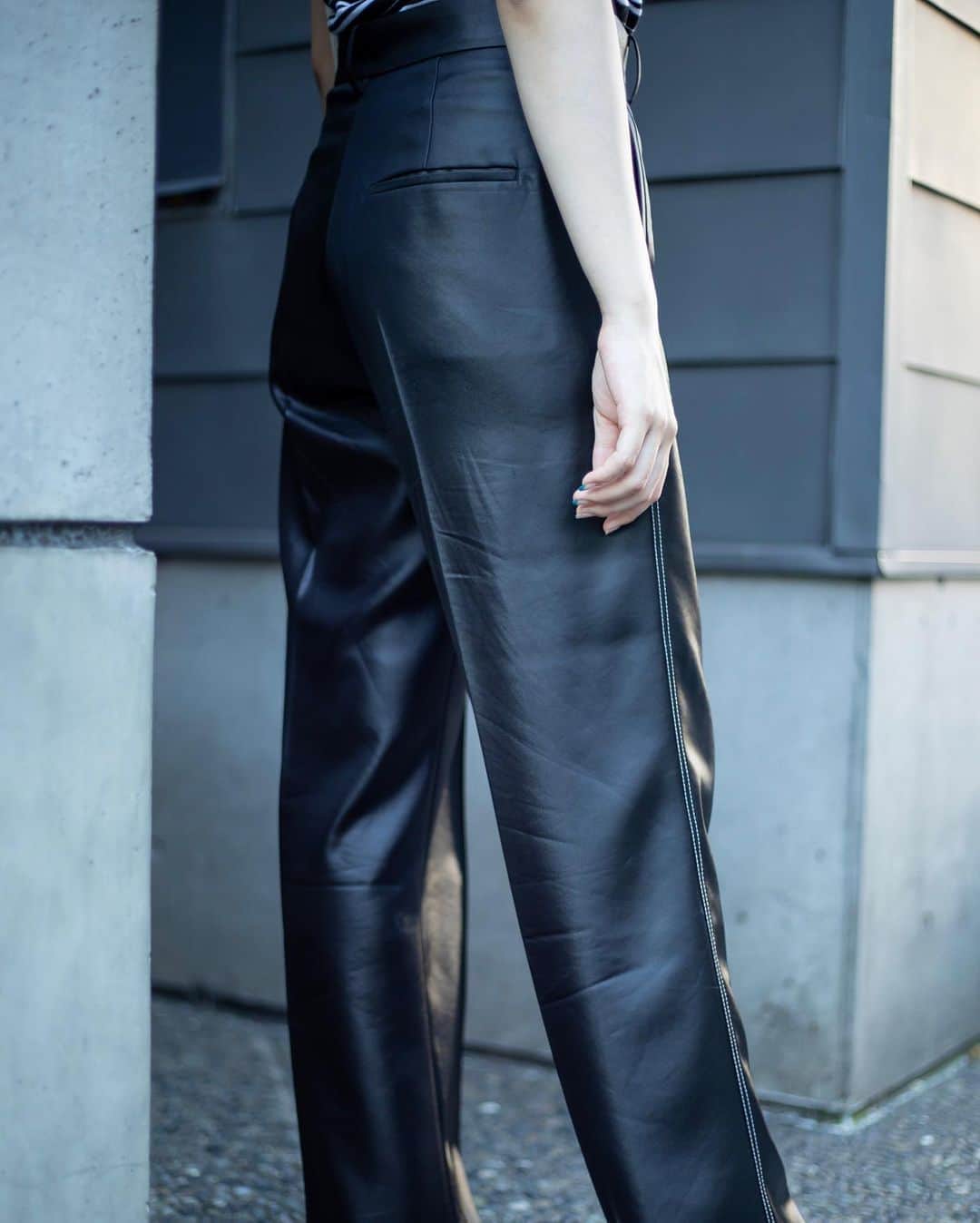 Fashionsnap.comさんのインスタグラム写真 - (Fashionsnap.comInstagram)「【#スナップ_fs】 Name 前田 奈南 Shirt #Burberry Pants #used Bag #TOGA × #PORTER Shoes #ZARA Bracelet #Tiffany  #fashionsnap #fashionsnap_women」8月18日 16時54分 - fashionsnapcom