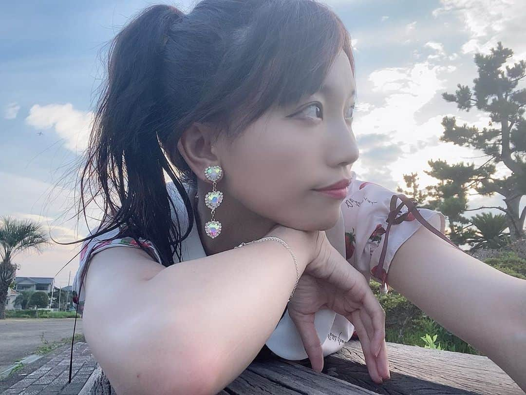 石原美沙紀さんのインスタグラム写真 - (石原美沙紀Instagram)「夏をおすそわけ💙☁️#自撮り #selfie #セルカ #セルフィー #fashion #love #撮影 #model #夏 #summer #japan #ootd #アート #東京カメラ部 #ポートレート部 #カメラマンさんと繋がりたい #写真好きな人と繋がりたい #like4like #followme #l4l #photo #リゾート #インスタアート初心者 #アイドル好きと繋がりたい #フォロー」8月18日 17時13分 - misaki_ishihara99