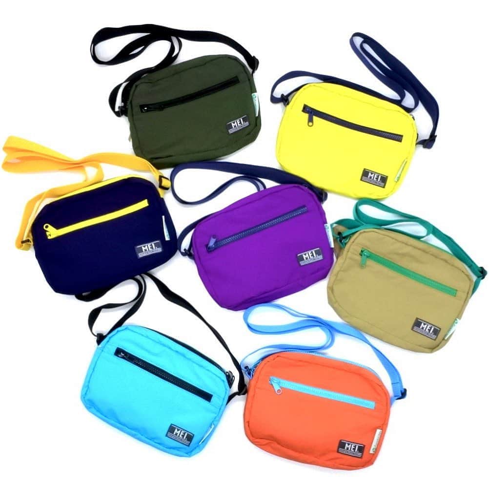 MEI(メイ) のインスタグラム：「URBAN collection   MEI-000-204006 TASLAN Square Shoulder ￥3,500+tax   #mei #meibag #mei_bag #メイ #メイバッグ #recyclednylon #リサイクルナイロン #outdoor #アウトドア #camp #キャンプ #climbing #クライミング」