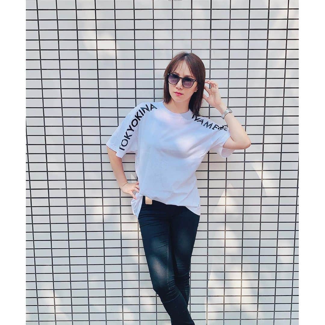 のインスタグラム：「>>>🖤🤍🖤......  ・ ʜɪɢᴀ ᴛ.ᴏ.ᴀ sᴜᴍᴍᴇʀ ᴛ-sʜɪʀᴛs!!!  くぅぅぅ🤍 待ってました‼︎  "HIGA" 長く着られるブランドです。  @higa.official  大きめサイズのLにしました。  #tokyokinawamerica  #higa  #tshirt #沖縄 #比嘉」