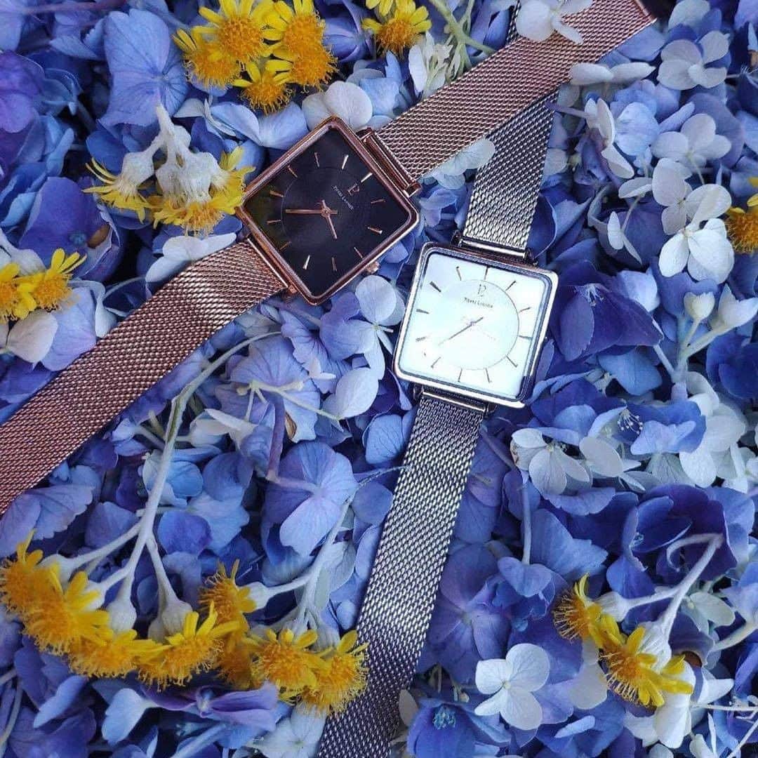 のインスタグラム：「🇫🇷 Elégantes et originales, issues de la collection Lecaré ces montres sublimeront votre poignet 🇬🇧 Elegant and original, from the Lecaré collection, these watches will sublimate your wrist.」