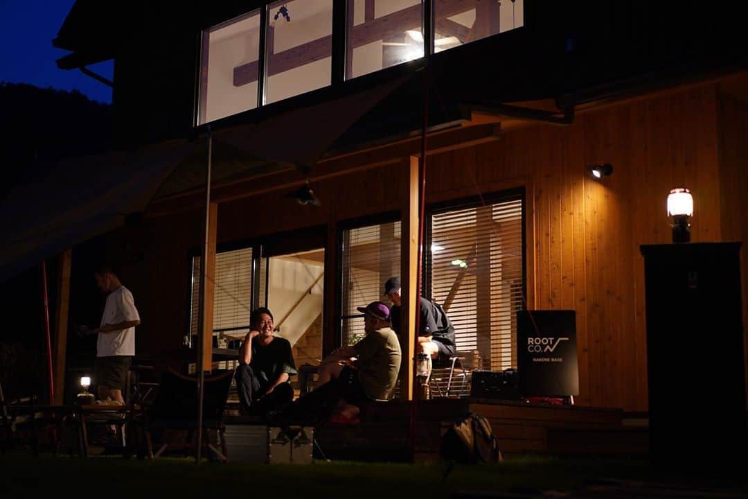 のインスタグラム：「. Camping at ROOT CO. HAKONE BASE.  #root_co #rootco #villagedoor_bass #villagedoor  Special thanks @villagedoor_bass @ryutatomura」