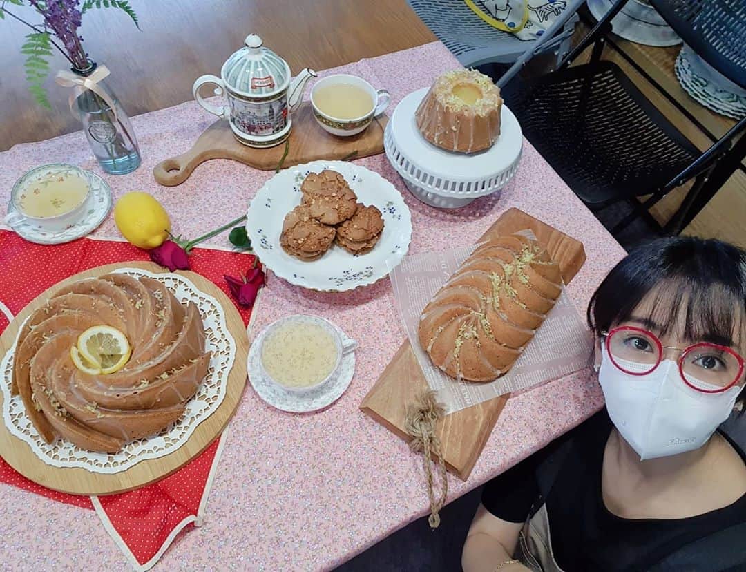 イ・ユリのインスタグラム：「#이유리#요리배우기#쿠킹스타그램#베이킹스타그램#신나는요리의세계#배우는중💕#배움의즐거움📝」