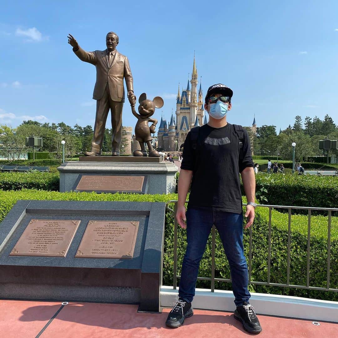 鈴木ゆゆうたのインスタグラム：「ディズニーランド行ってきた」