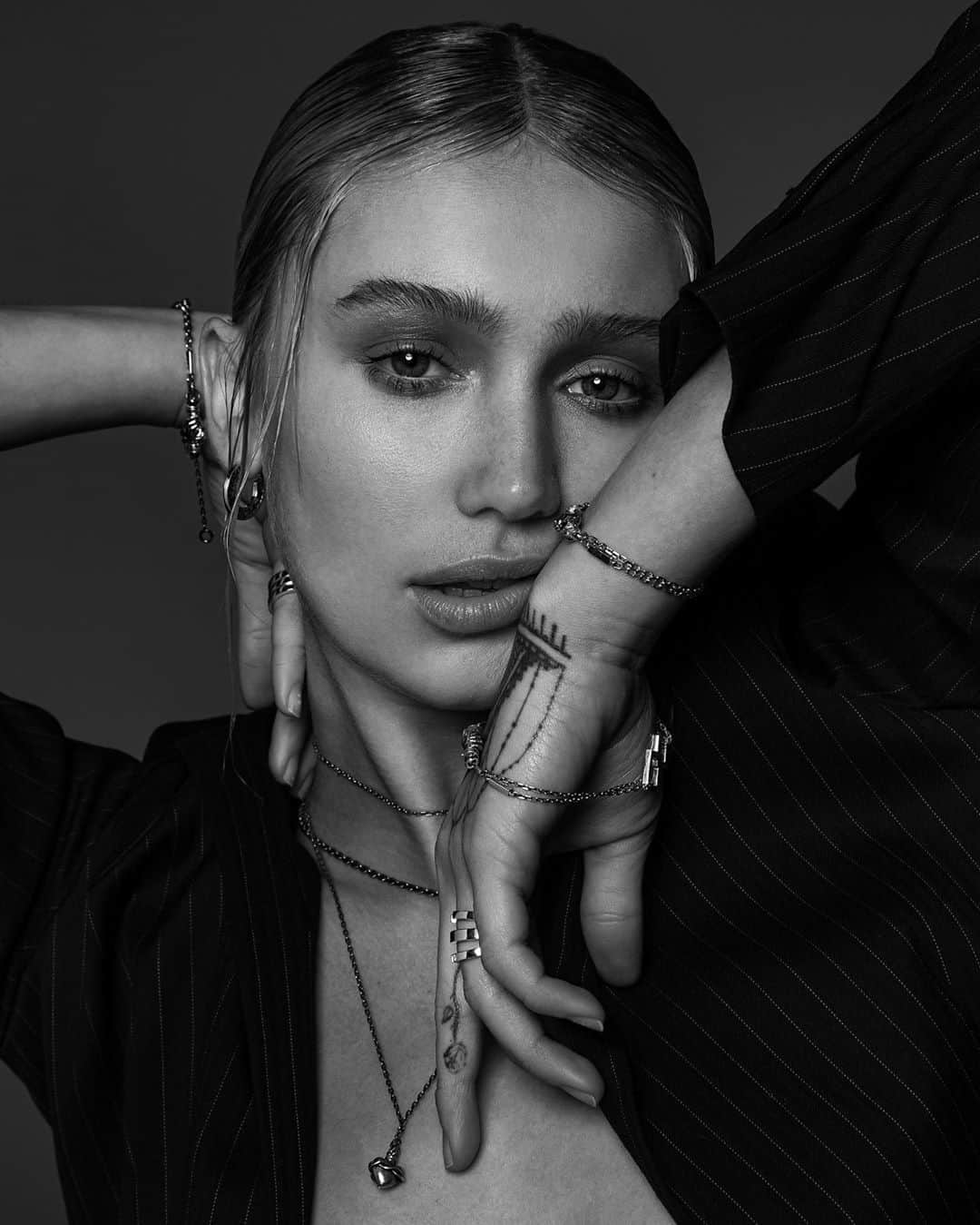 ケイリン・ルッソのインスタグラム：「Last one @martyre」