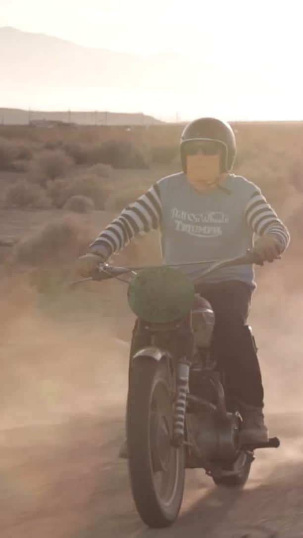 のインスタグラム：「明日8月19日はバイク(819)の日。 . バイクの楽しみ方は色々。 . バイクで出かけられない日は愛車をメンテナンスするのも楽しみの一つ。 . 日々メンテナンスをすれば、より安全で快適なバイクライフを送る事ができますよ。 . Motulの製品は皆さんのバイクライフをより楽しくて快適なものにします!!! . #motul #motuljapan #empoweryourride #モチュール #motul300v #motul300v2 #motul7100 #motul5100 #motul3100 #motul800 #motul710 #motul510 #motulbio2t #バイクの日 #819の日 #バイク好きな人と繋がりたい  #オートバイ #モーターサイクル #バイク #powerdbymotul」