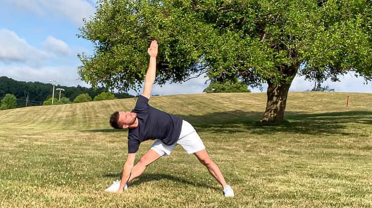 デービッド・ボウディアのインスタグラム：「Mental health is just as important as physical health! I’ve partnered with @aetna, a @CVSHealth company, for the #AttainGames to remind those to take a few minutes each day to practice mindfulness. #ad  . . The Attain Games kickoff next week on August 23rd with 7 days worth of challenges led by athletes like myself that you can do from home to earn rewards as you go. If you’re an Aetna commercial medical member, over the age of 18 and have an iPhone®, check to see if you're eligible to participate by downloading the Attain app in the App Store®! I'll see you guys there next week.」